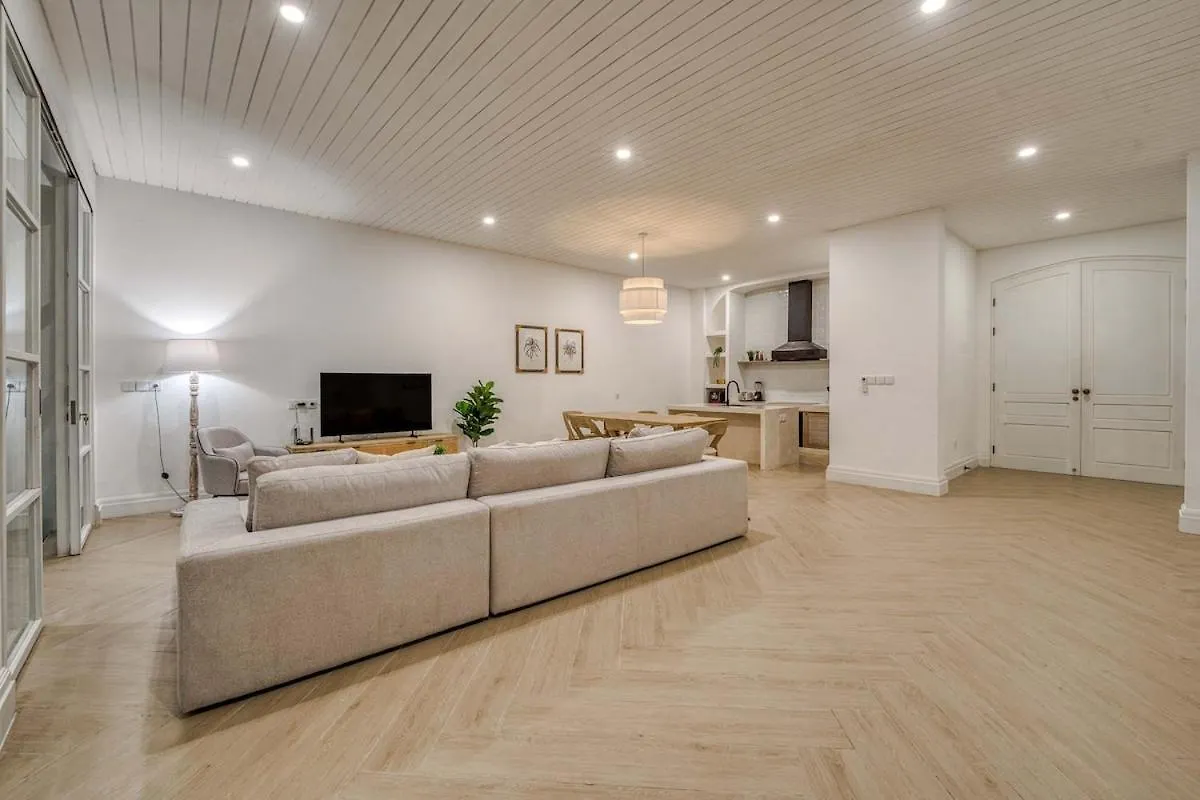 Brand New 4Br Colonial Retreat In Berawa, Canggu Villa