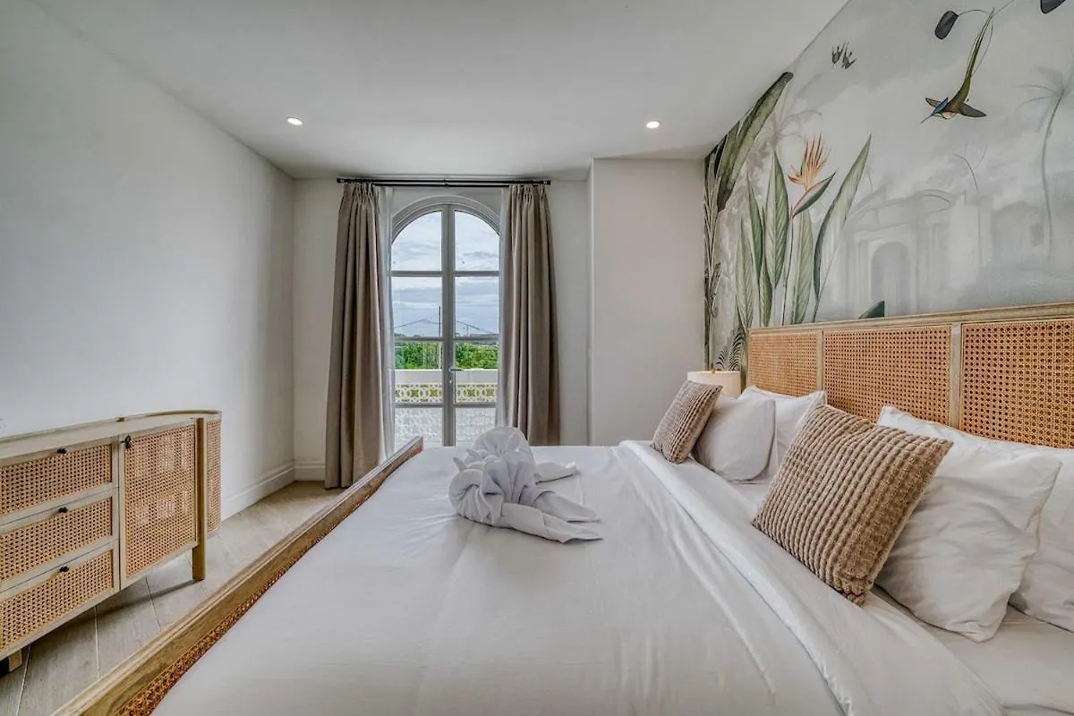 Brand New 4Br Colonial Retreat In Berawa, Canggu