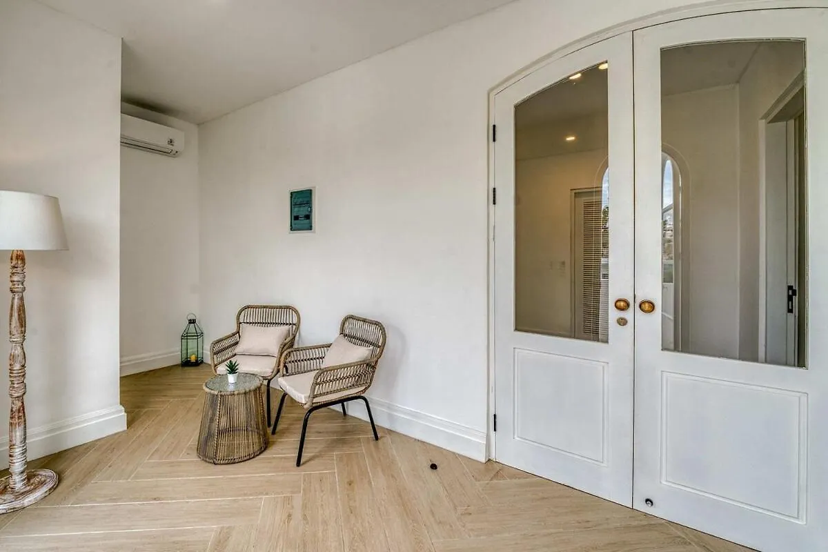 Brand New 4Br Colonial Retreat In Berawa, Canggu Villa
