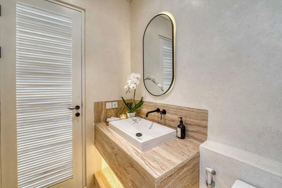 Brand New 4Br Colonial Retreat In Berawa, Canggu 0*,